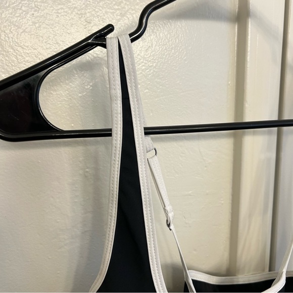 Abercrombie & Fitch Side Cutout Traveler Mini Dress Black White Size LP - Picture 10 of 10